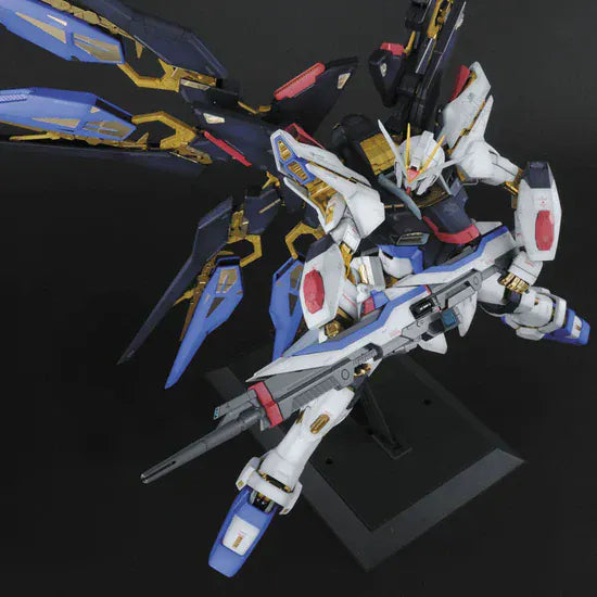 Gunpla: Gundam SEED Destiny - "ZGMF-X20A Strike Freedom Gundam", PG 1/60